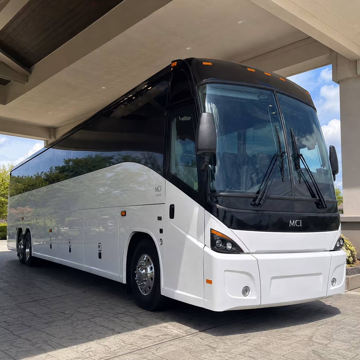 corporate airport shuttles for ford and dearborn s automotive industry