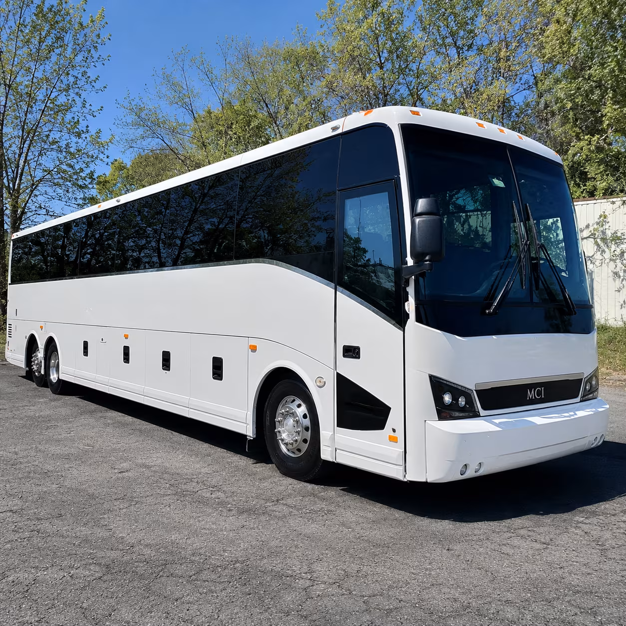 corporate shuttles between ford s dearborn campus buildings