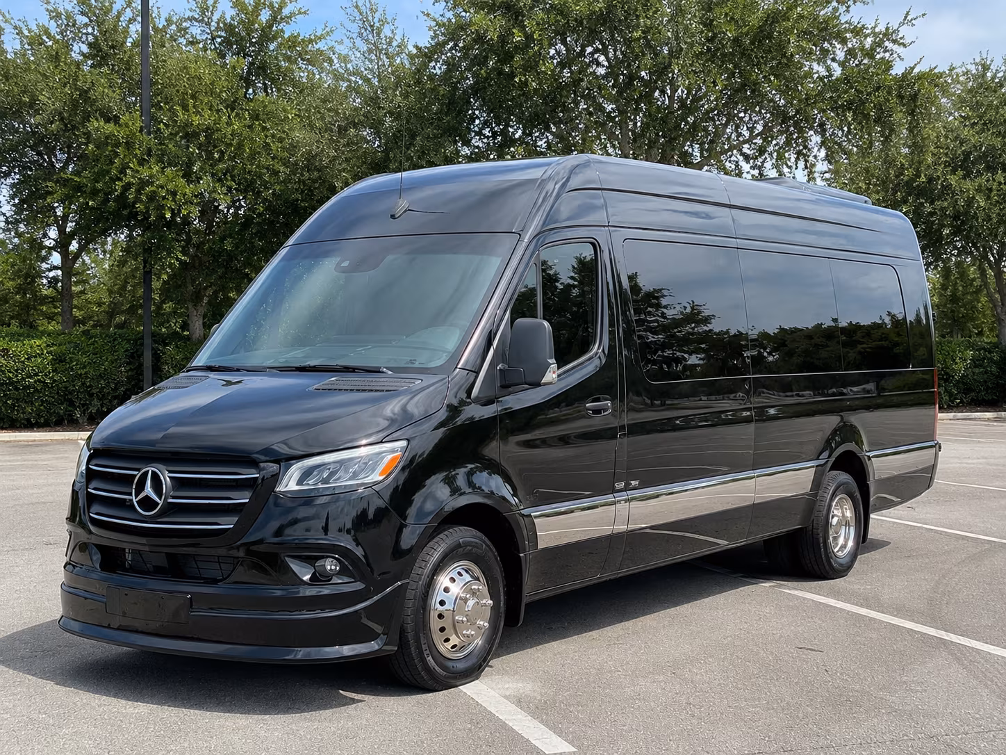 Dearborn Wine Tour & Brewery Transportation